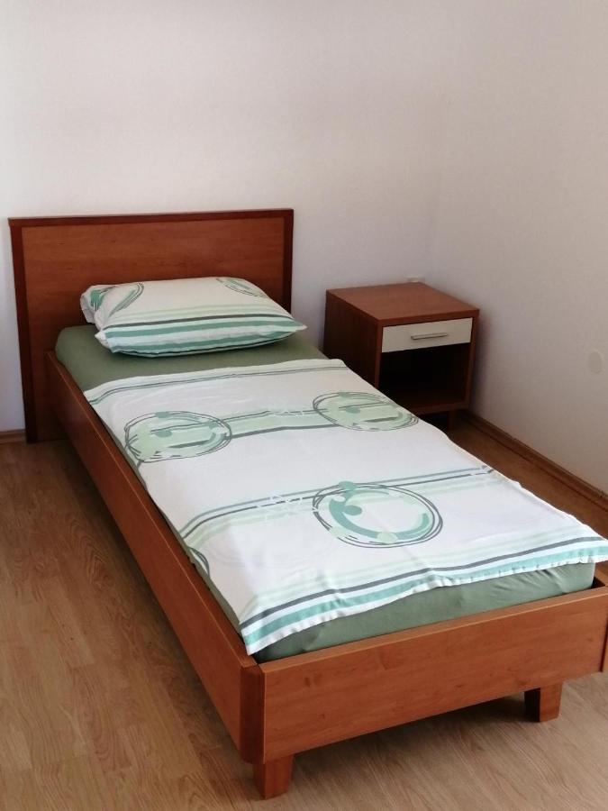 Maribela Apartments Trogir Ngoại thất bức ảnh