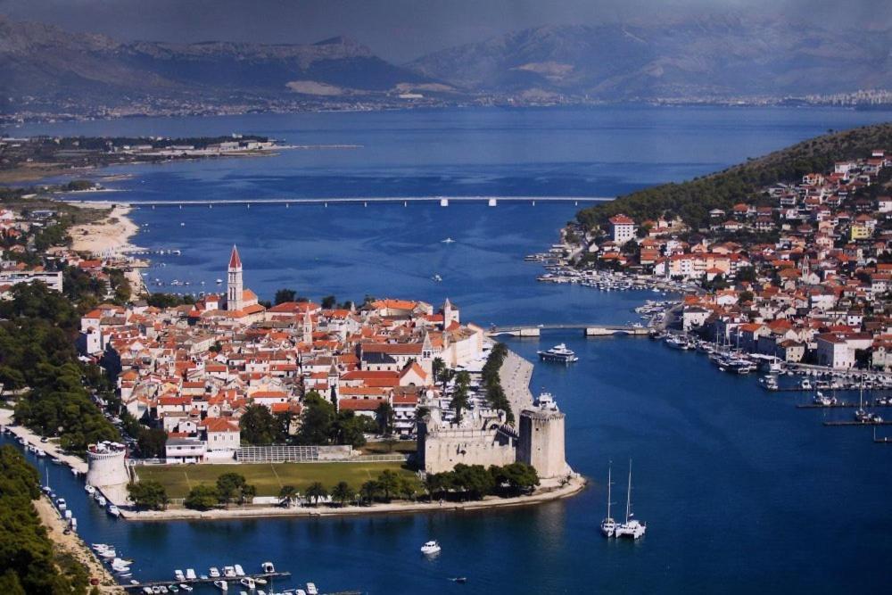 Maribela Apartments Trogir Ngoại thất bức ảnh