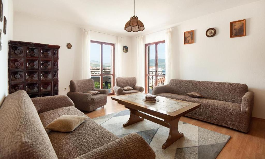 Maribela Apartments Trogir Ngoại thất bức ảnh