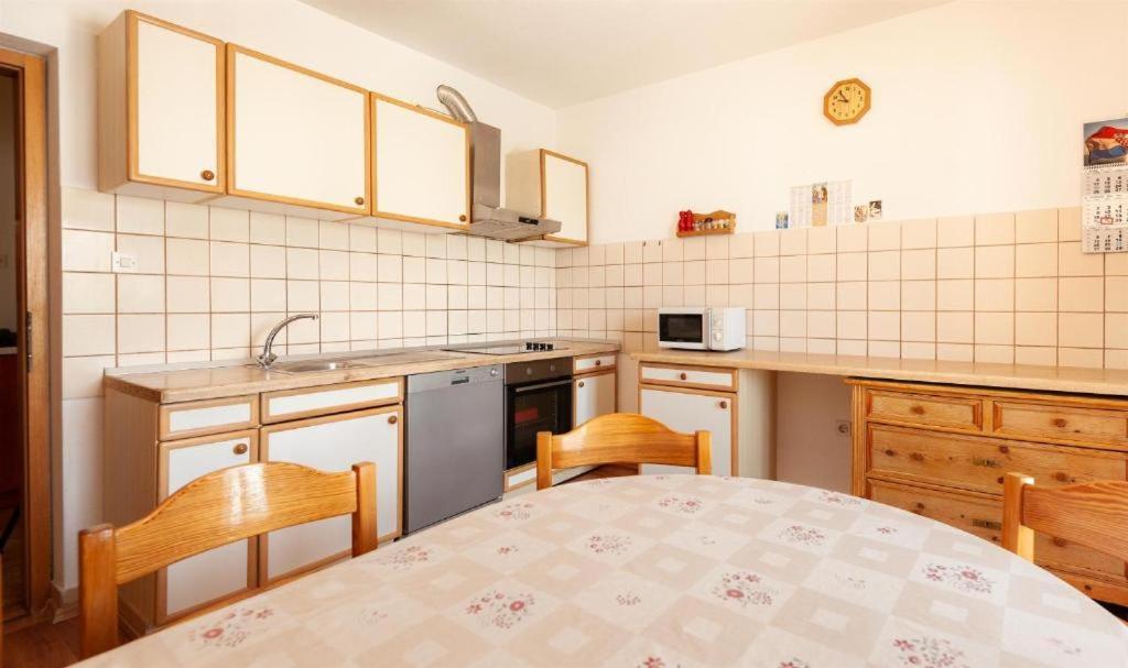 Maribela Apartments Trogir Ngoại thất bức ảnh